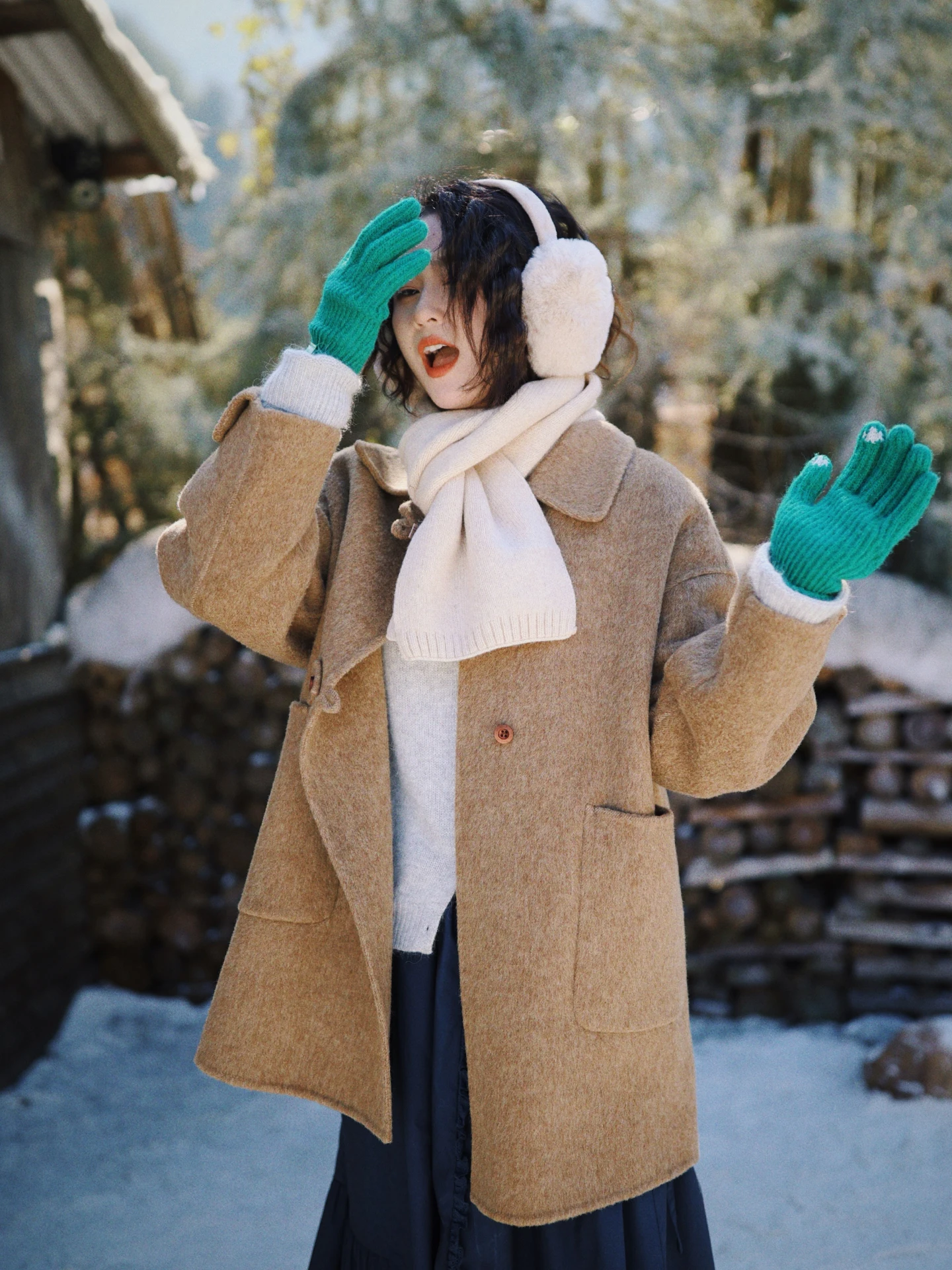 

Floral Pattern Double-Faced Woolen Coat with kets in Deep ey Vintage Sle Women's Loose Fit Long Coat by Hua Ji C7