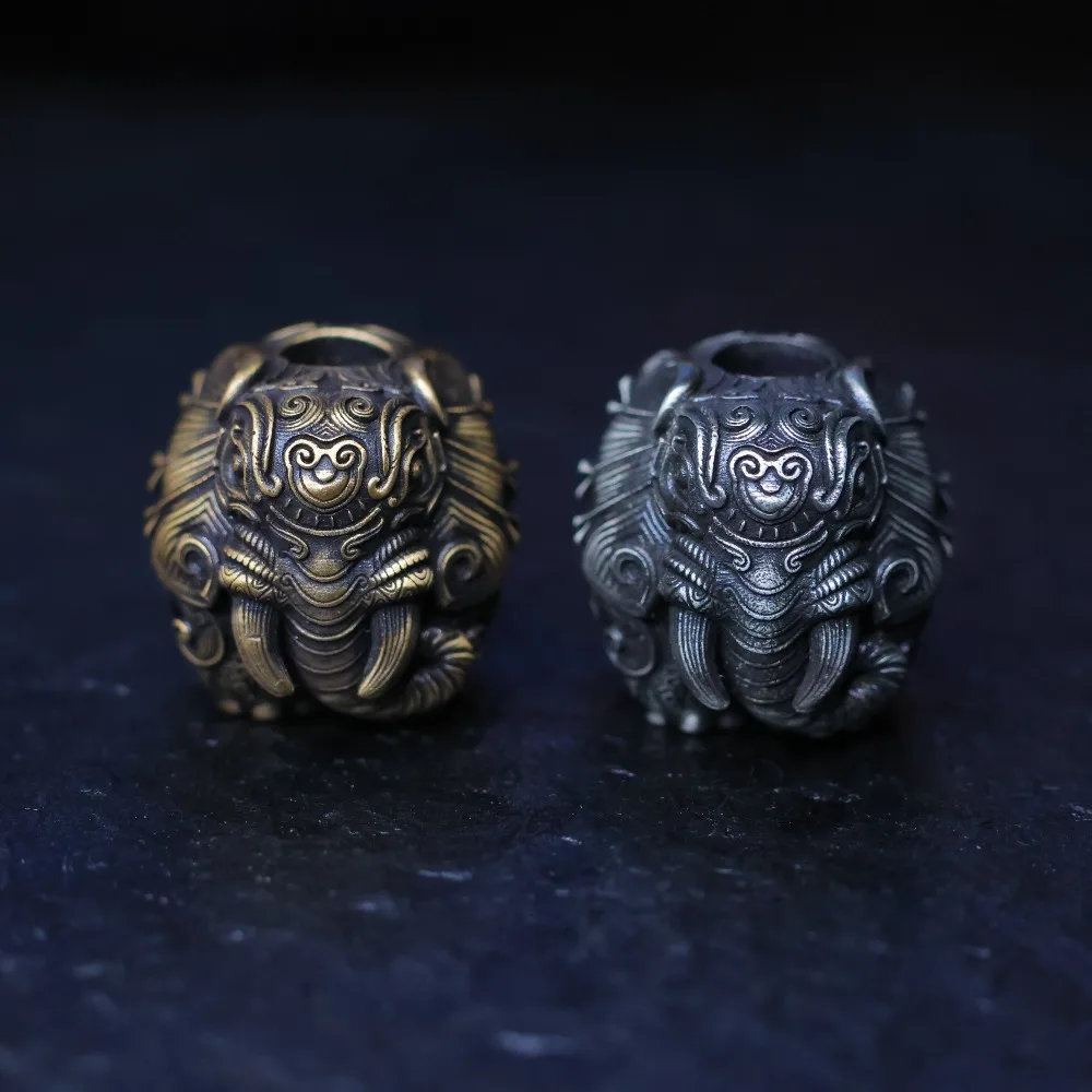 LEYANG Antique Pattern Elephant EDC Knife Pendant Paracord DIY Fingertip Push Card Pendant Stress Relief Toy