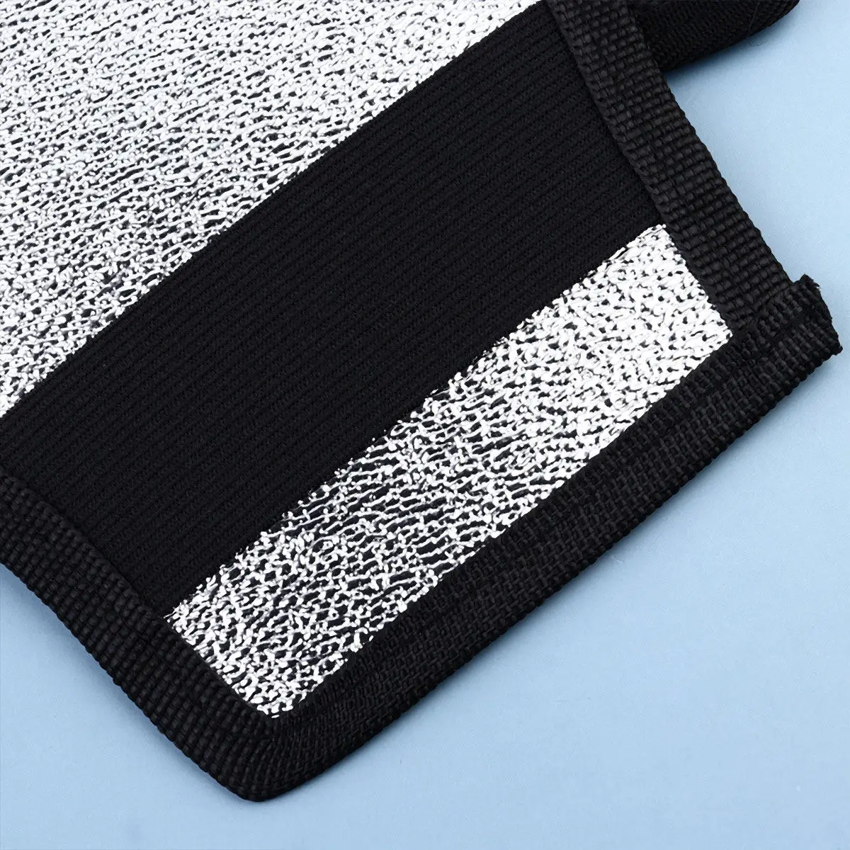 

2Pcs Flashlight Reflector for Camera Diffuser Softening Light in Photography Silver and White Sides Outdoor Portable Foldable