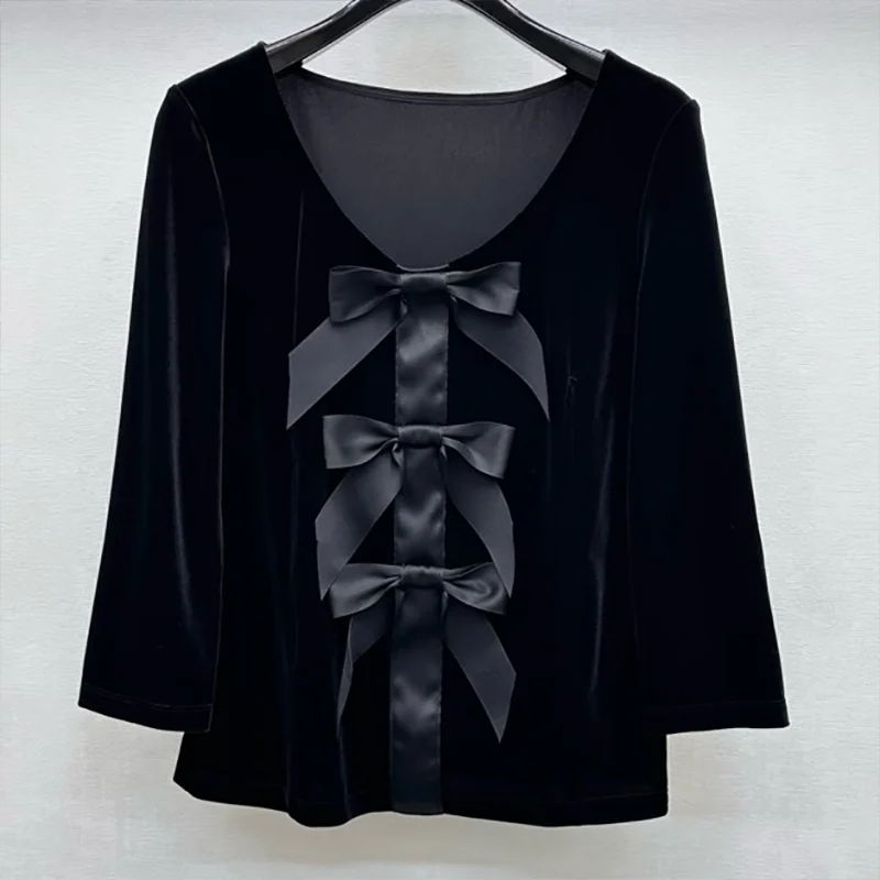 

Высококачественная матовая бархатная женская рубашка с длинными рукавами и нежным галстуком-бабочкой. Сексуальная и облегающая 251004264.