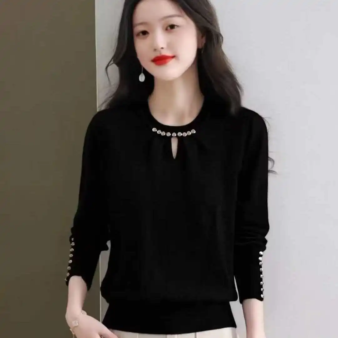 Hollow Round Neck Beaded Knitwear Sweater 2026autumn Winter New Coat Temperament Joker Pullover Fashion Slim Bottoming Shirt Top