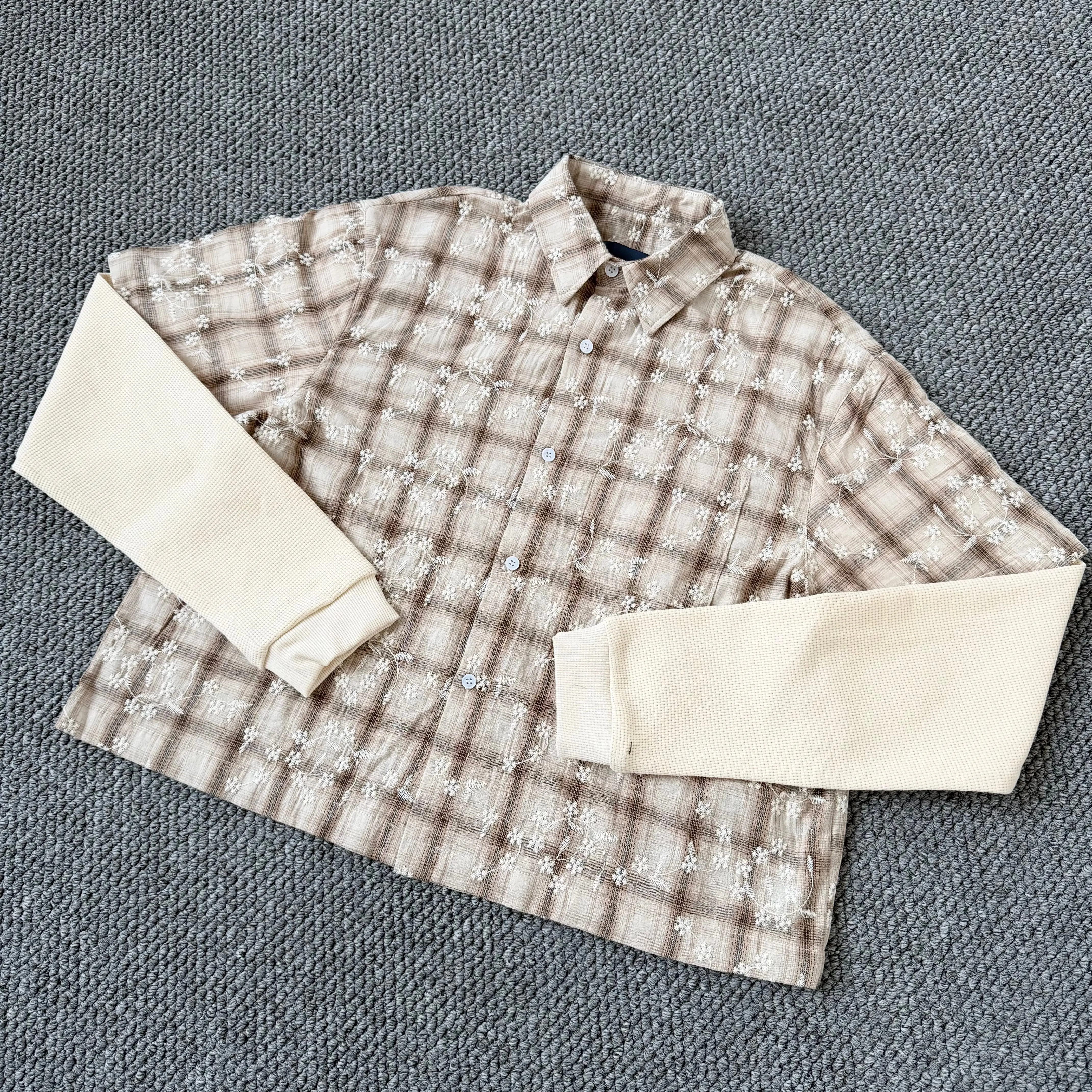 Vintage Plaid Fake Two Piece Shirt Floral Embroidery Waffle Sleeve Khaki Cropped Unisex Casual Streetwear Top