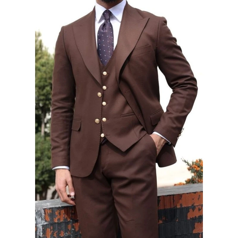 

New Brown Peaked Lapel Men Suit Groomsman Wedding Party Prom Business Formal Occasion Male Tuxedos 3 Piece Set Blazer Vest Pants