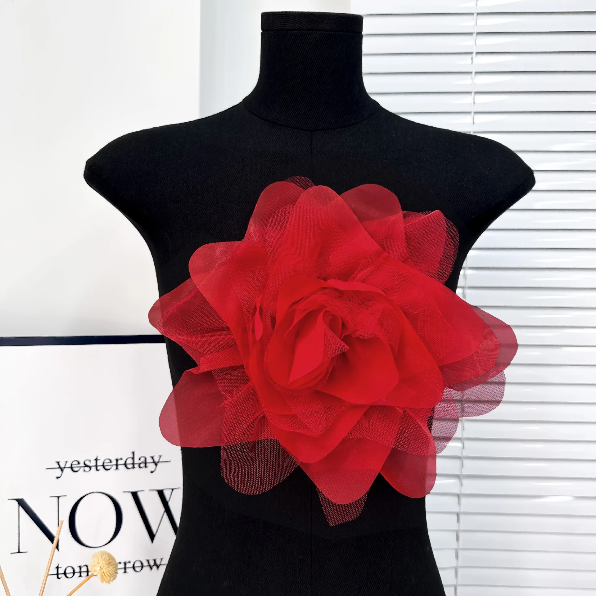 26cm Large Organza Flower Brooch Pin Fabric Flower Corsage Wedding Party Dance Dress Clothing Decor DIY Accessory