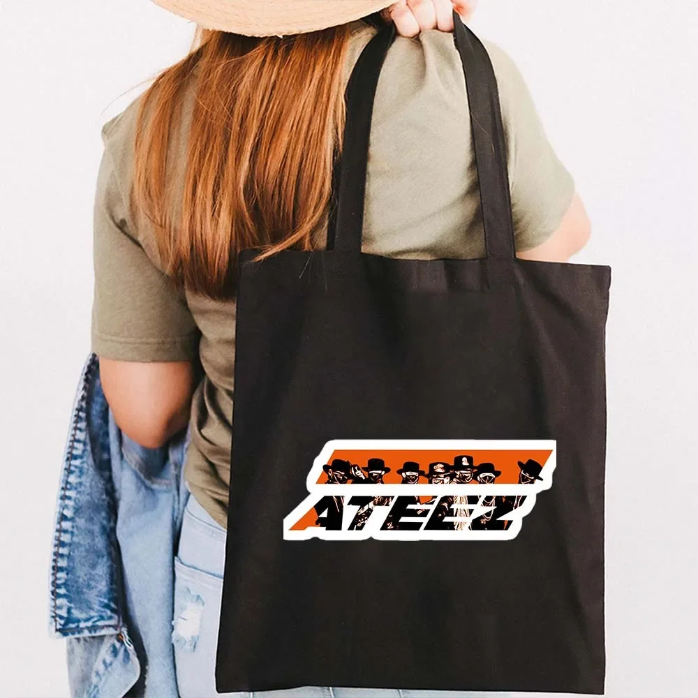 ATEEZ Stampa di lettere Stile coreano Kpop Harajuku Moda Uomo Shopping Totes Bag Canvas Shopper Eco Borse a tracolla di grande capacità