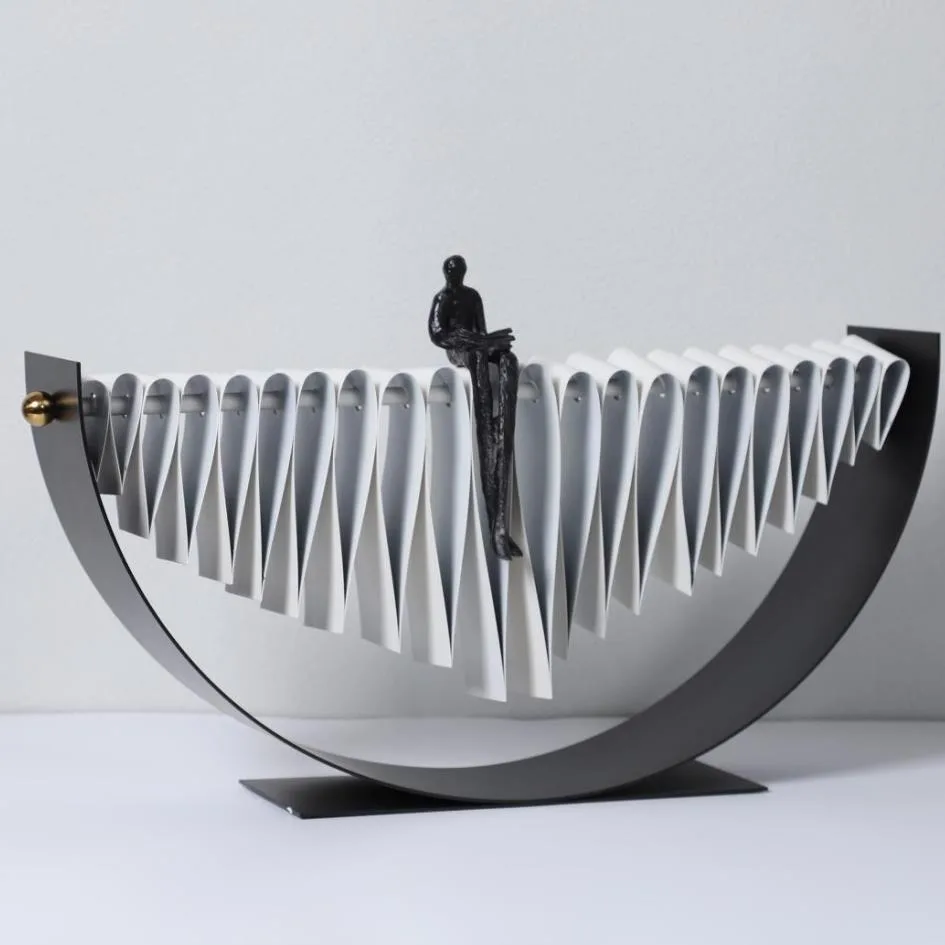 CX light luxury metal creative character modeling artwork decoration lonely entrance TV cabinet ornament