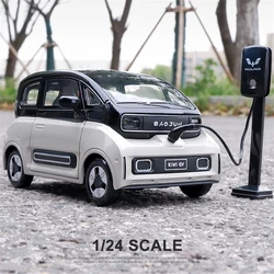 1:24 BAOJUN MINI EV Alloy New Energy Car Model Diecast Metal Toy Vehicles Car Model With Charging Pile Sound and Light Kids Gift