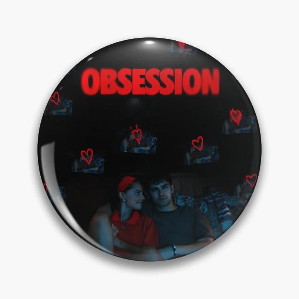 Obsession Movie Pin Holographic Star Heart Pin Brooches Laminated Button Fashion Accessory