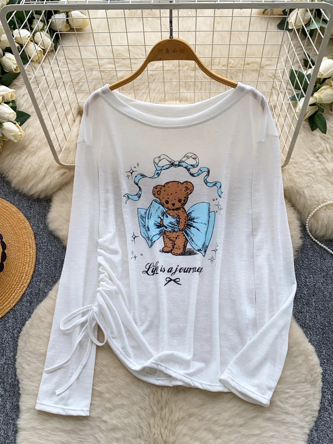 Loose Long Sleeve T-Shirt Women's White Slimming Young-looking Cartoon Bear Print Top Summer Thin Cover-up V-neck Regular Fit