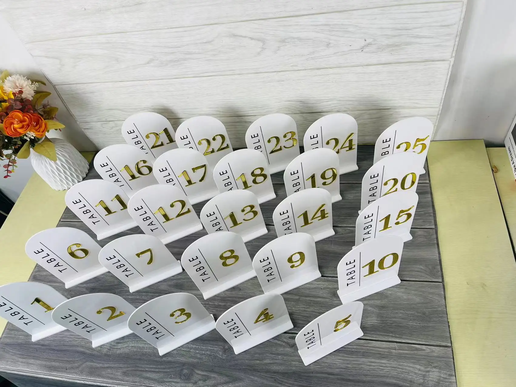 ป้ายเลขโต๊ะงานแต่งงานอะคริลิค 3 มิติ ป้ายเลขโต๊ะงานแต่งงาน ของตกแต่งกลางโต๊ะ ป้ายตกแต่งโต๊ะ งานเลี้ยงฉลองมงคลสมรส