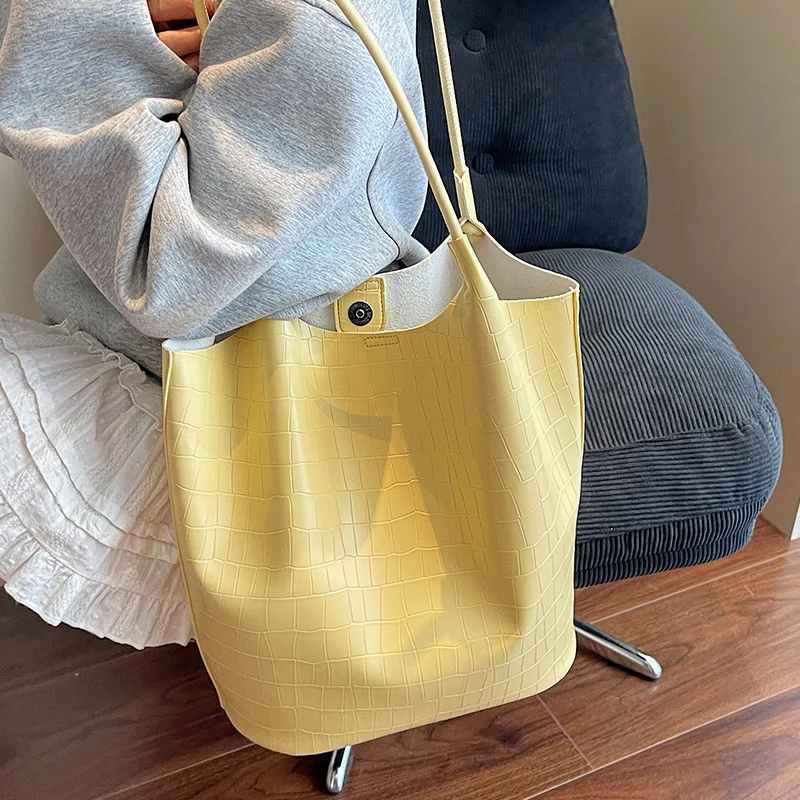 حقيبة حمل ذات سعة كبيرة بنمط حجري جديد لعام 2025 للنساء - حقيبة ركاب، حقيبة يومية واسعة ومتعددة الاستخدامات بكتف واحد