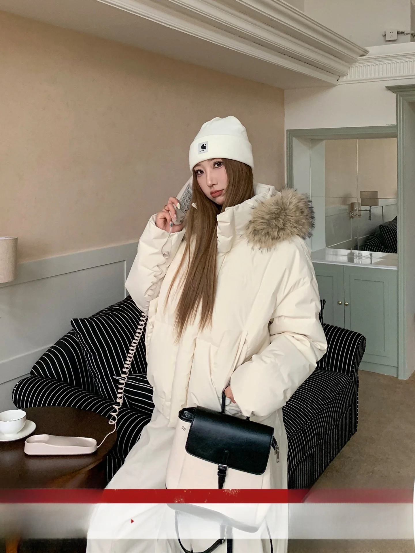 

Thiened Warmth Women's down Jaet with Large Fur Collar Casual Sle Couples Outerwear Polyester Fiber Long Sve Zipper ...