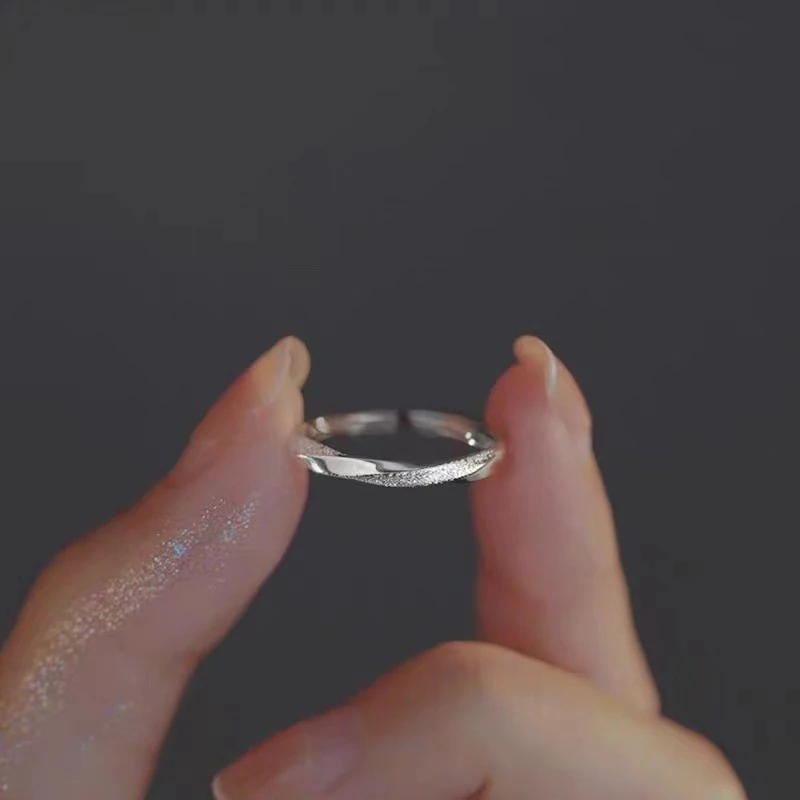 Silver Color Frosted Mobius Adjustable Metal Ring For Women Party Classic Fashion Jewelry Personality Accessory