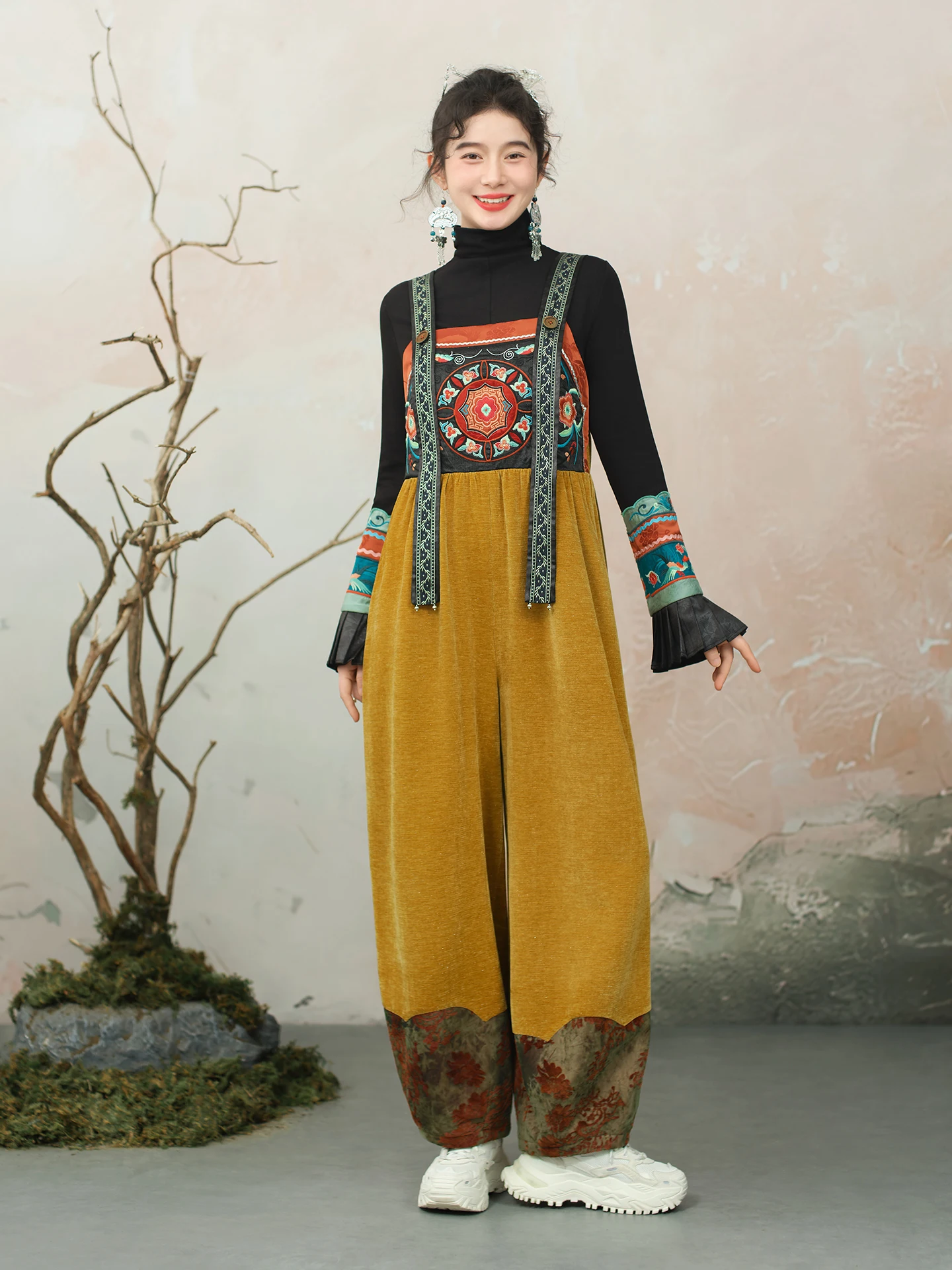 

Loose Women's Rer Original Design Embroidery Ethnic Sle Autumn Collection Comfortable Fit Polyester Fiber Long Pants