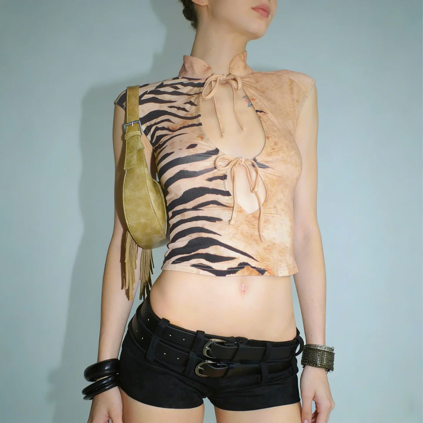 

Women's 2026 New Animal Print Cut Out Stand Collar Vest Street Fashion Tie Up Slim Fit Contrast Top