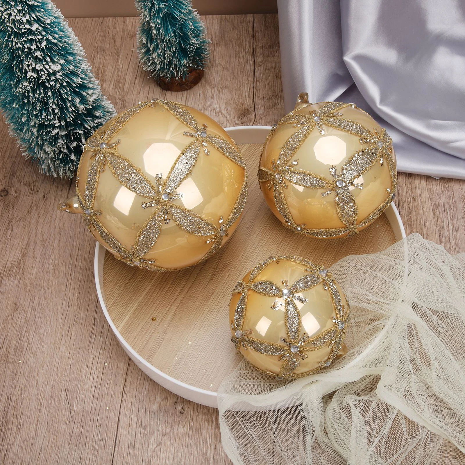 

1PC Glass Yellow Christmas Ball 9/11/13cm DIY Ornament New Year Home Party Decoration Gift Xmas Tree Hanging Pendant Ornament