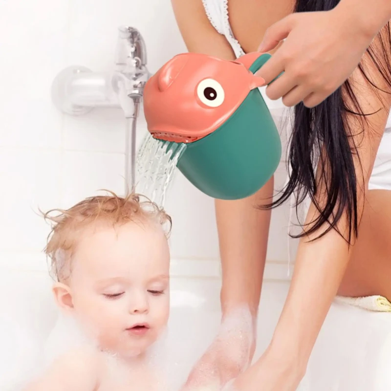 Multi-functional Clownfish Shampoo Cup Baby Shampoo Rinser Cup Children Washing Head Rinse Cup Bathroom Shower Sprinkler Spoons
