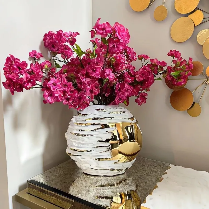 

Gold Ceramic Vase Round Hollow Plaid Flower Arrangement Accessories Flower Vase Home Furnishing Decoration Terrarium Vases Pots