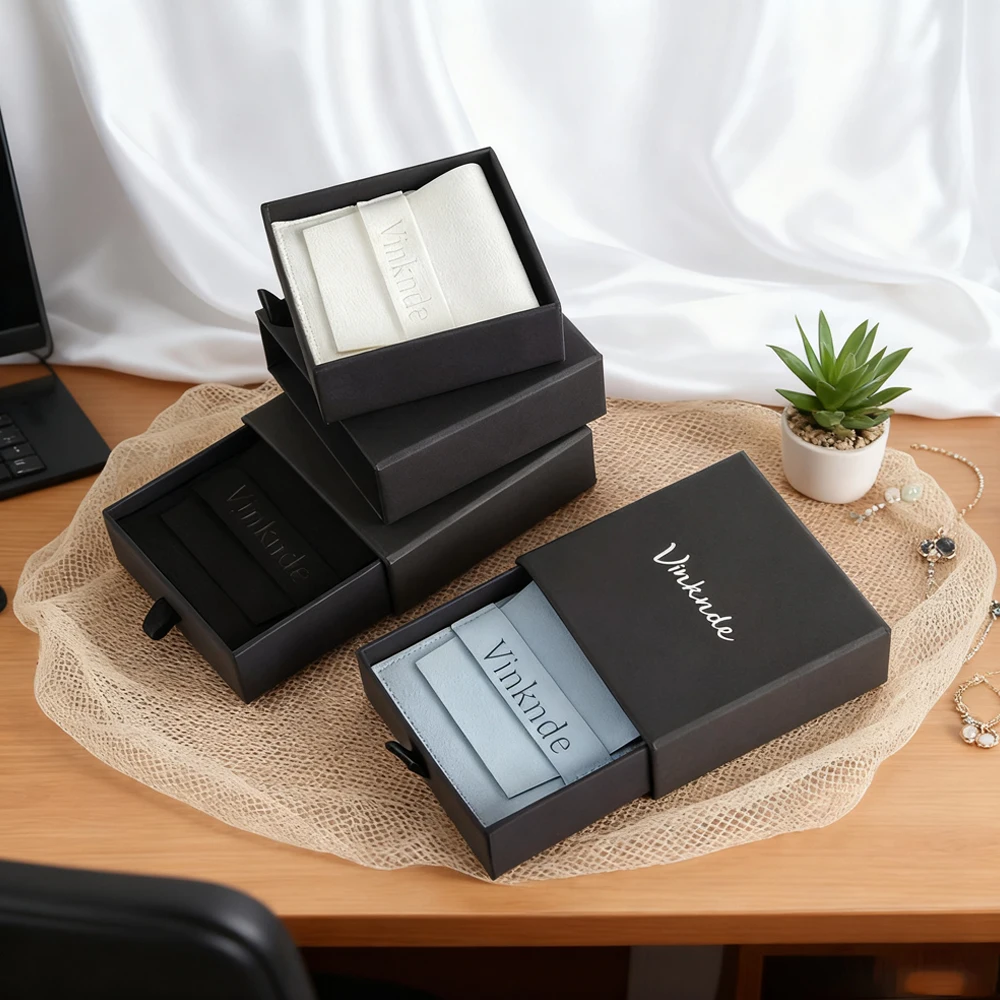 

100 упаковок, выдвижной ящик, кольцо, серьги, упаковочная коробка, индивидуальный логотип, роскошные свадебные подарочные коробки для драгоценностей с сумкой из микрофибры 8x8 см