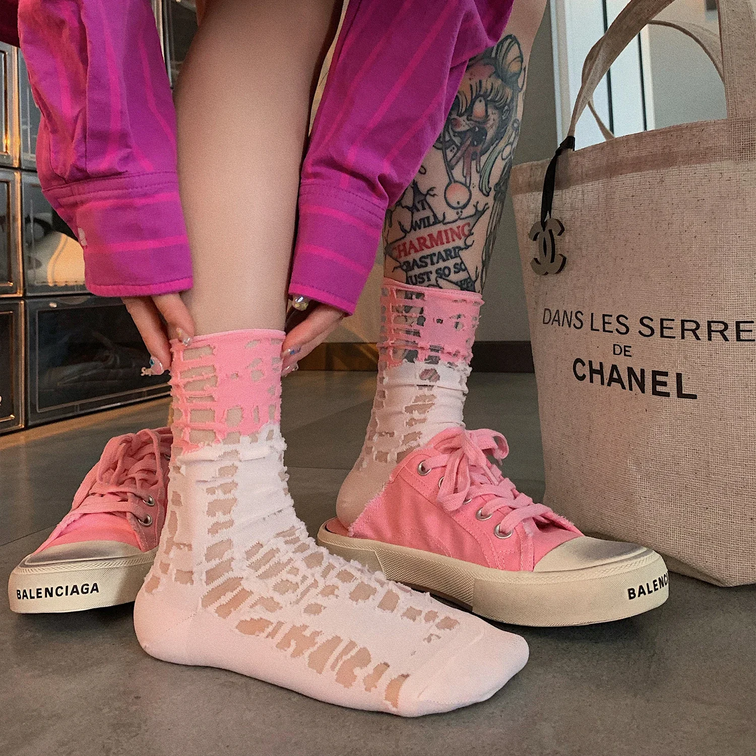 Fashion Trend For Women Honey Peach Style Colour Matching Socks Thin Summer Glass Wire Crystal Hollow Breathable Mid Tube Sox