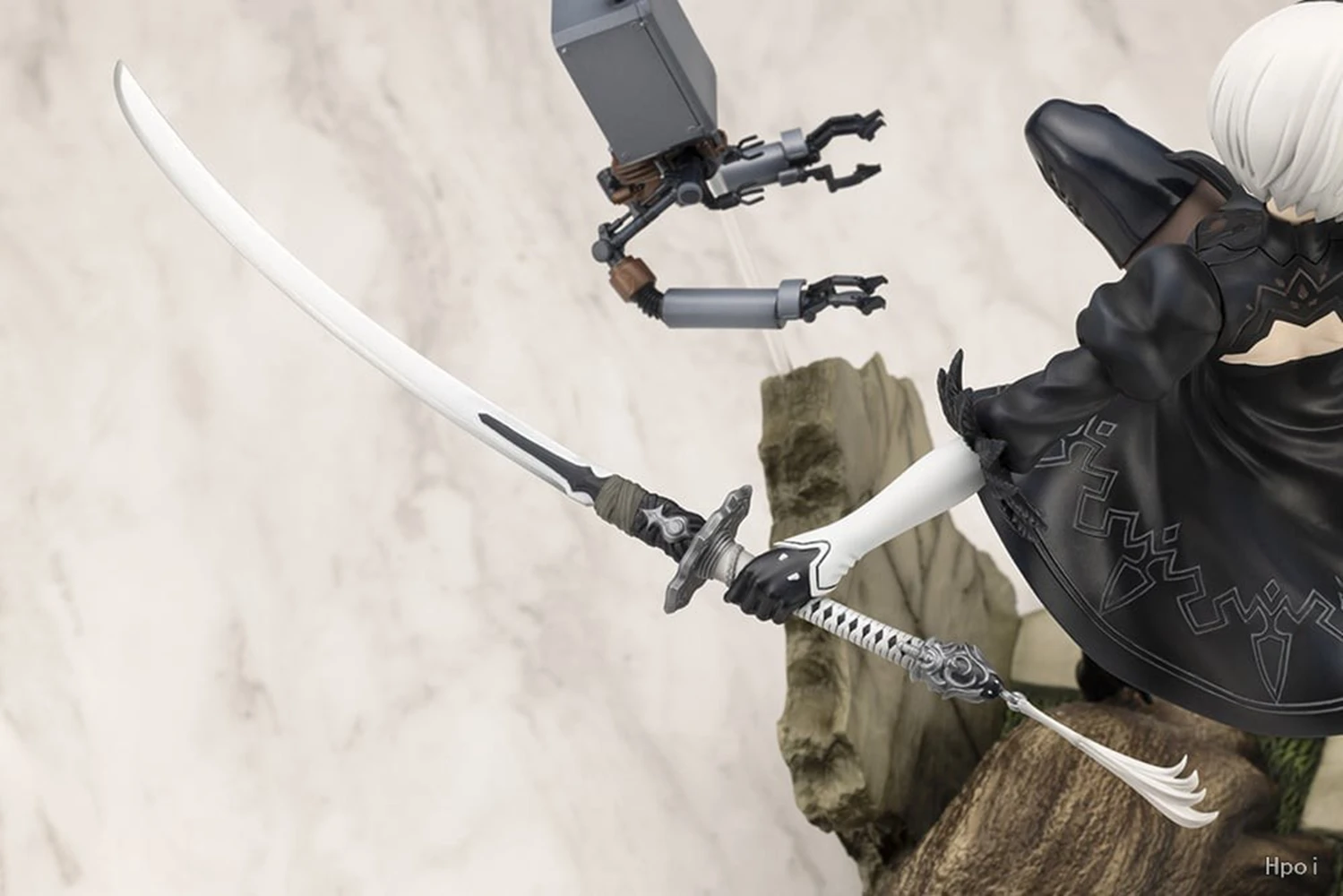 เกมอะนิเมะ 24CM NieR: Automata Ver1.1a Figure Pod 042 YoRHa No. 2 ประเภท B J 1/8 ฉากขาตั้งของเล่นตุ๊กตารูป PVC