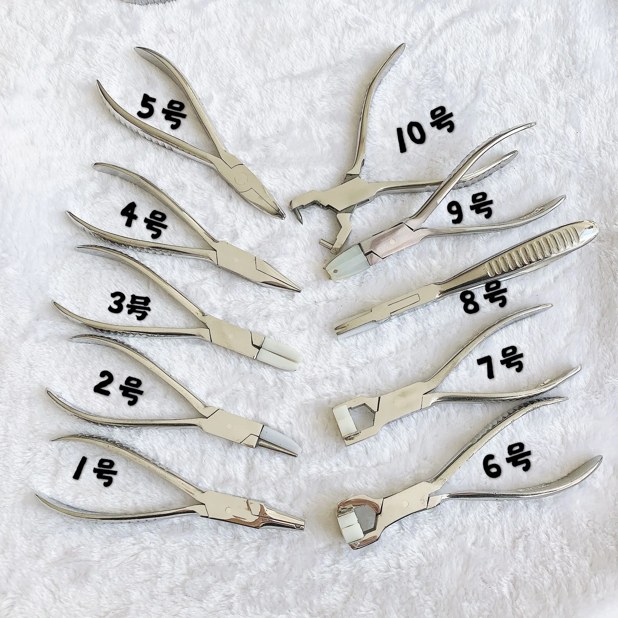 

Glasses adjusting pliers Nasal bracket forceps sharp tongue Curved nozzle Half round small head pliers NO.E0028