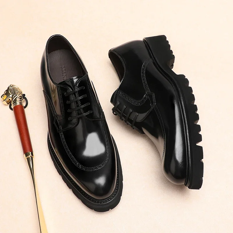 

New Boutique Men's Formal Shoes Lace up Block Carved Business Thick Sole Shiny Leather Men's Shoes