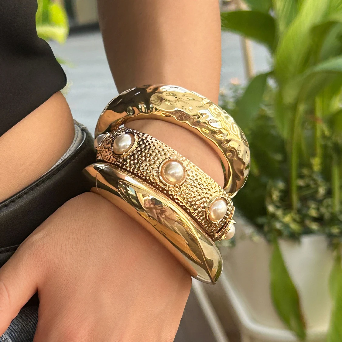 

Salircon Trendy Punk Irregular Heavy Metal Bangles Bracelet for Women 2024 Personality Street Spring Bracelet On Hand Jewelry