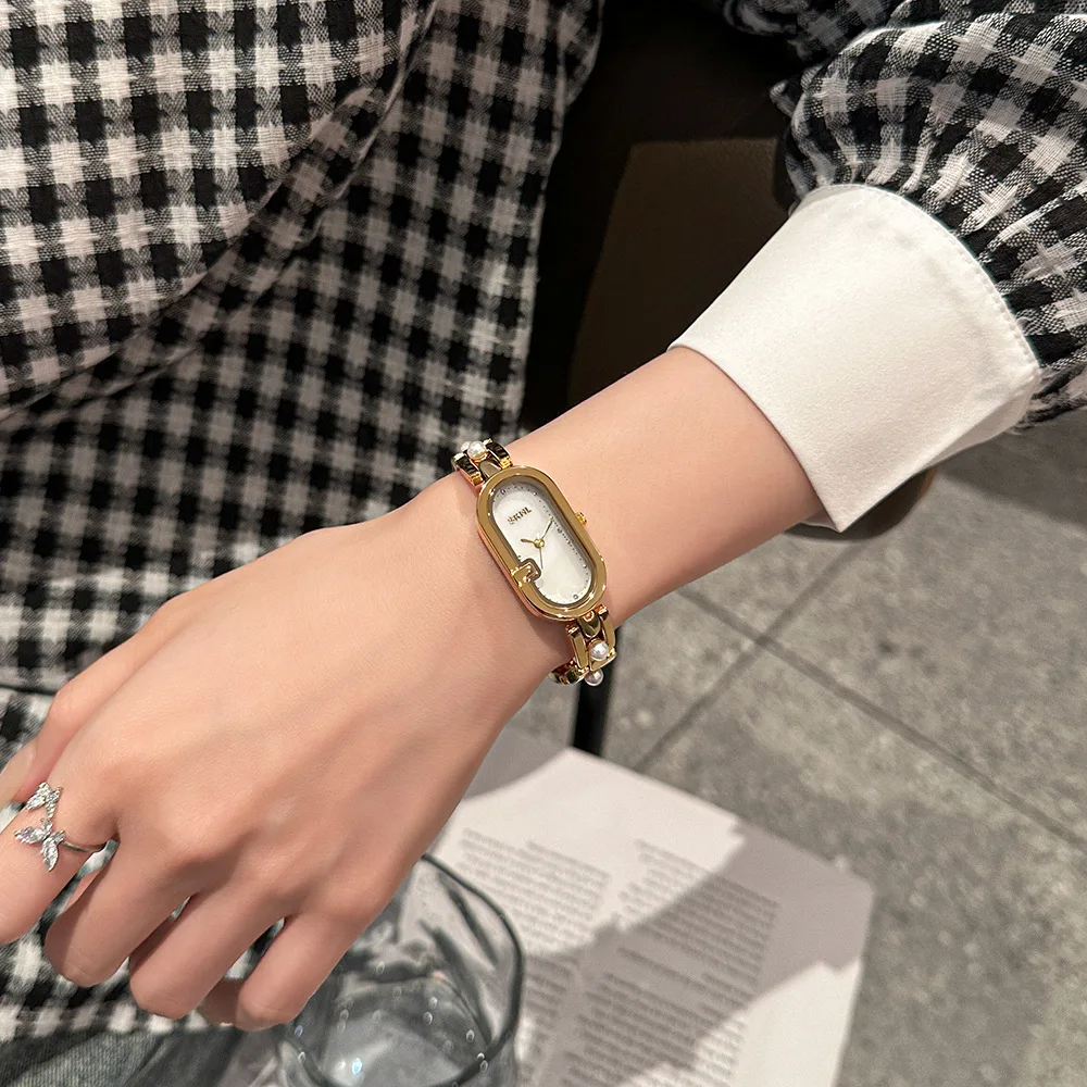 2024 Luxury Brand Bracelet Watch, Fashionable Oval Pearl Silver Small Dial, Exquisite French Elegant Quartz Watch for Women