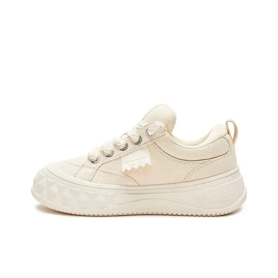 Champion Fabric Low top Skateboard Shoes Women's Light Khaki U3BFCKW07F2