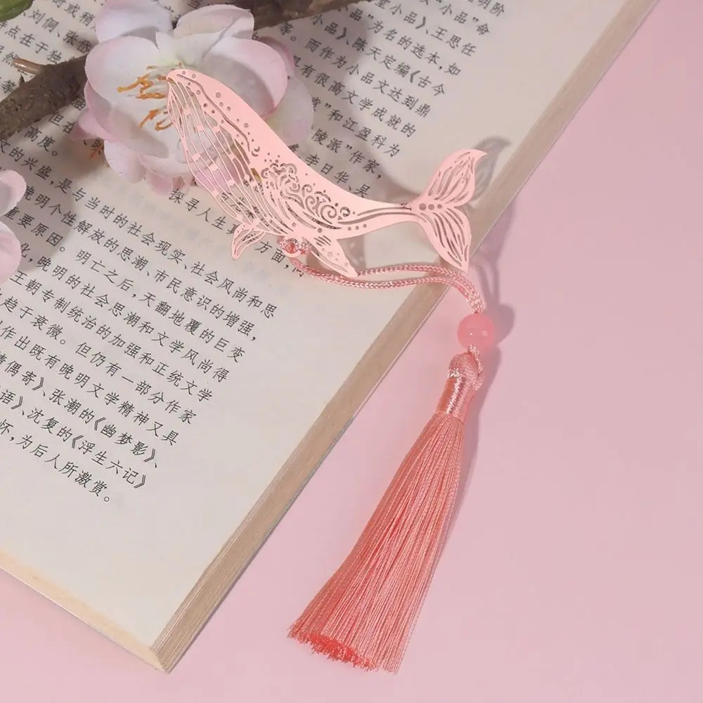 Chinese Style Metal Bookmark Rose Gold Hollow Book Clip Rose Swan Pine Crane Lotus Exquisite Tassel Bookmark Book Page Marker