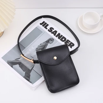 กระเป๋าคาดเอวของผู้หญิงทรงสี่เหลี่ยมจัตุรัสสีดำกระเป๋าเข็มขัดหนังเล็กกระเป๋าคาดเอวฝาพับรถจักรยานยนต์กระเป๋าโทรศัพท์มือถือของผู้หญิงสไตล์พังก์ตกแต่ง