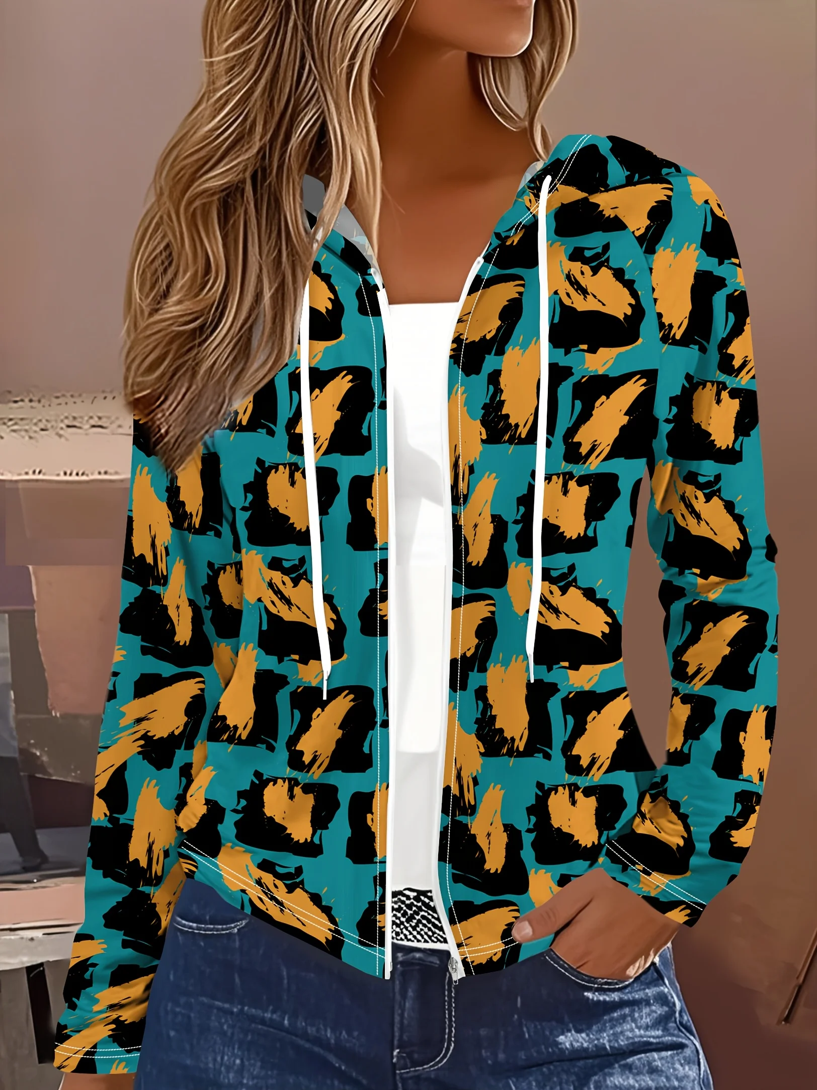 

Женская повседневная куртка с принтом в весенне-осеннем стиле: бирюзовый, черный и золотой абстрактный узор, повседневный стиль.