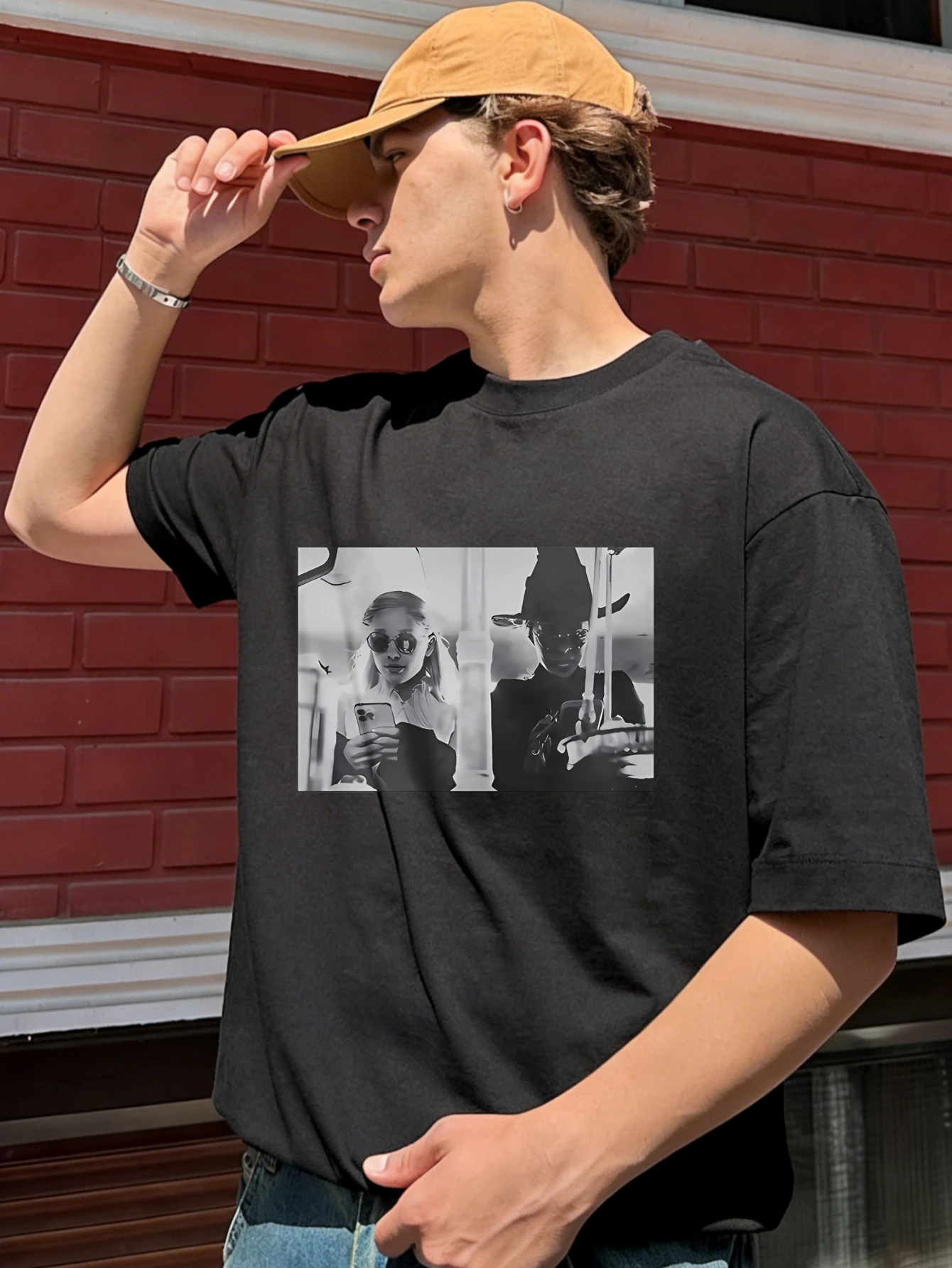 

Men's Oversized Cotton T Shirt with Two Figures Graphic Print Retro Y2K Streetwear Short Sleeve Summer Casual for Him