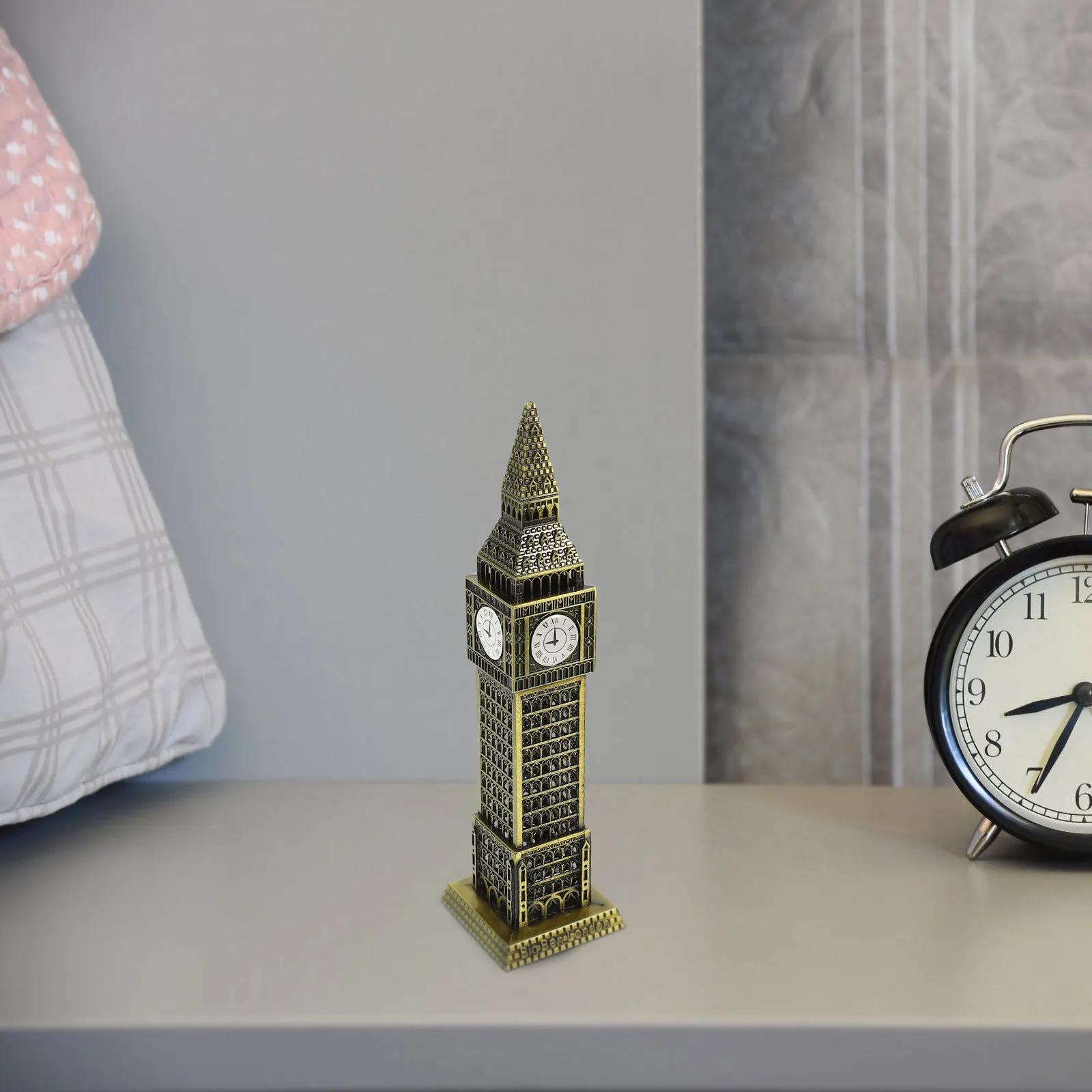 Premium Alloy Architecture Sculpture Desktop Decor Romantic Vintage London Landmark Ornament for Home Office Wedding
