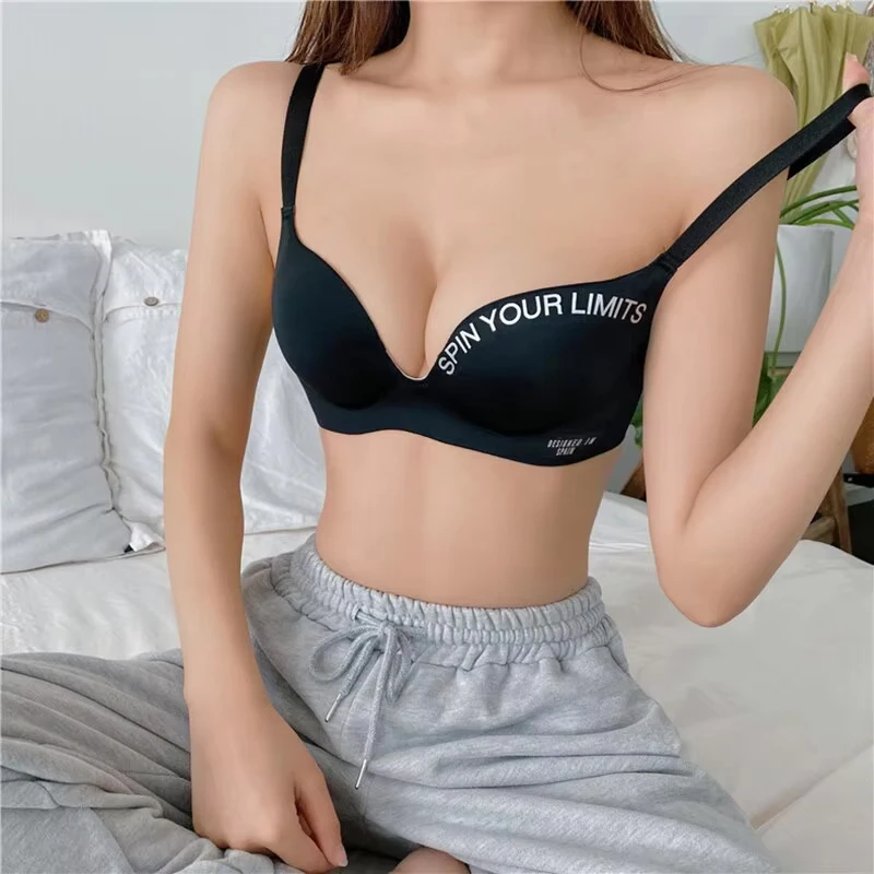 Women\'s One Piece Fashion Letter Bra Traceless No Steel Ring Gather Bra Comfortable Simple Breathable Beautiful Back Bra