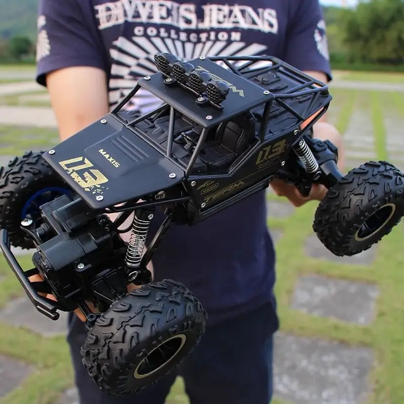 Alloy Plastic 1:12 1:16 4WD Remote Control Car with Light Emitting Diode Light 2.4g Radio Control Car Off-Road Vehicle Off-Road