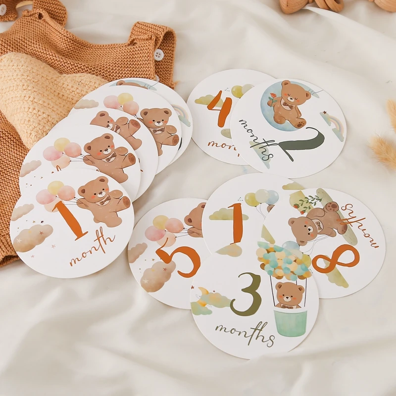 16 Stücke Papier Baby Meilenstein Nummer Monatliche Gedenkkarten Neugeborenen Cartoon Bär Gravierte Alter Fotografie Requisiten Baby Geburt Geschenk – Detail 9