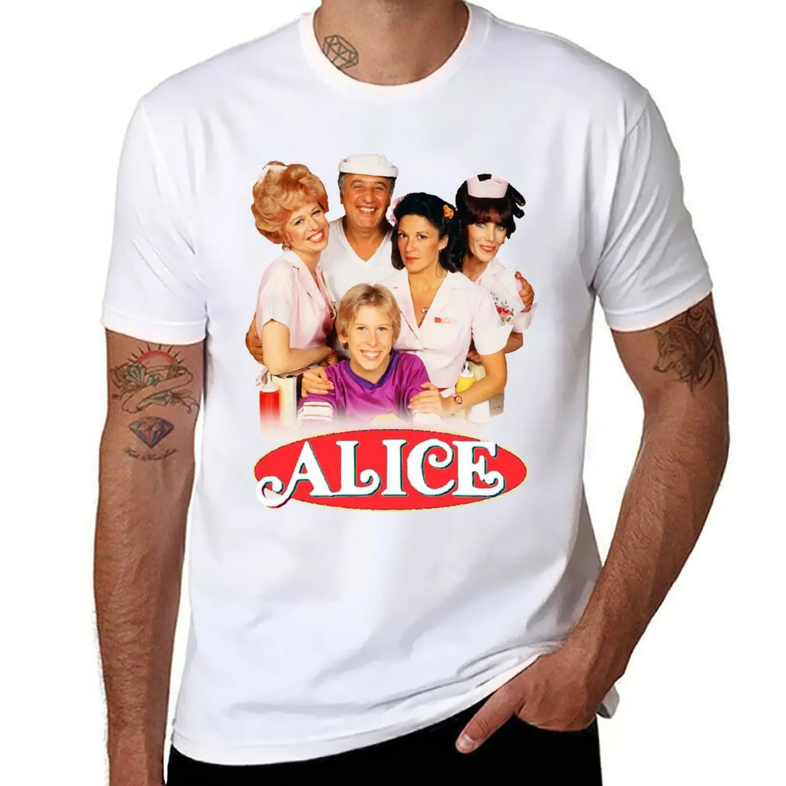 

Retro Alice - Kiss our Grits Tribute T-Shirt t shirts designer funny t shirts man anime t shirts oversize T-Shirt