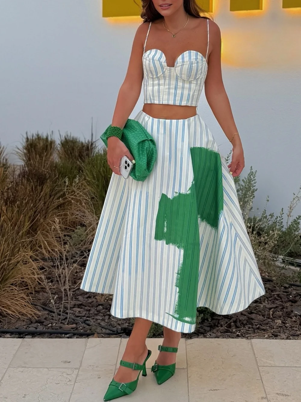 

New Style Suit Women Stripe Printed Corset Top Midi Skirt Two Piece Suit Women Elegant Resort Wear