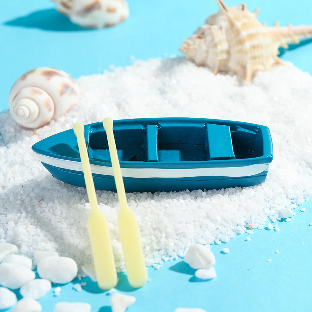 Micro Blue Boat and Oars Landscape Ornament Resin Boat Figurine Miniature Landscape Fairy Garden Ornament accessori per casa delle bambole