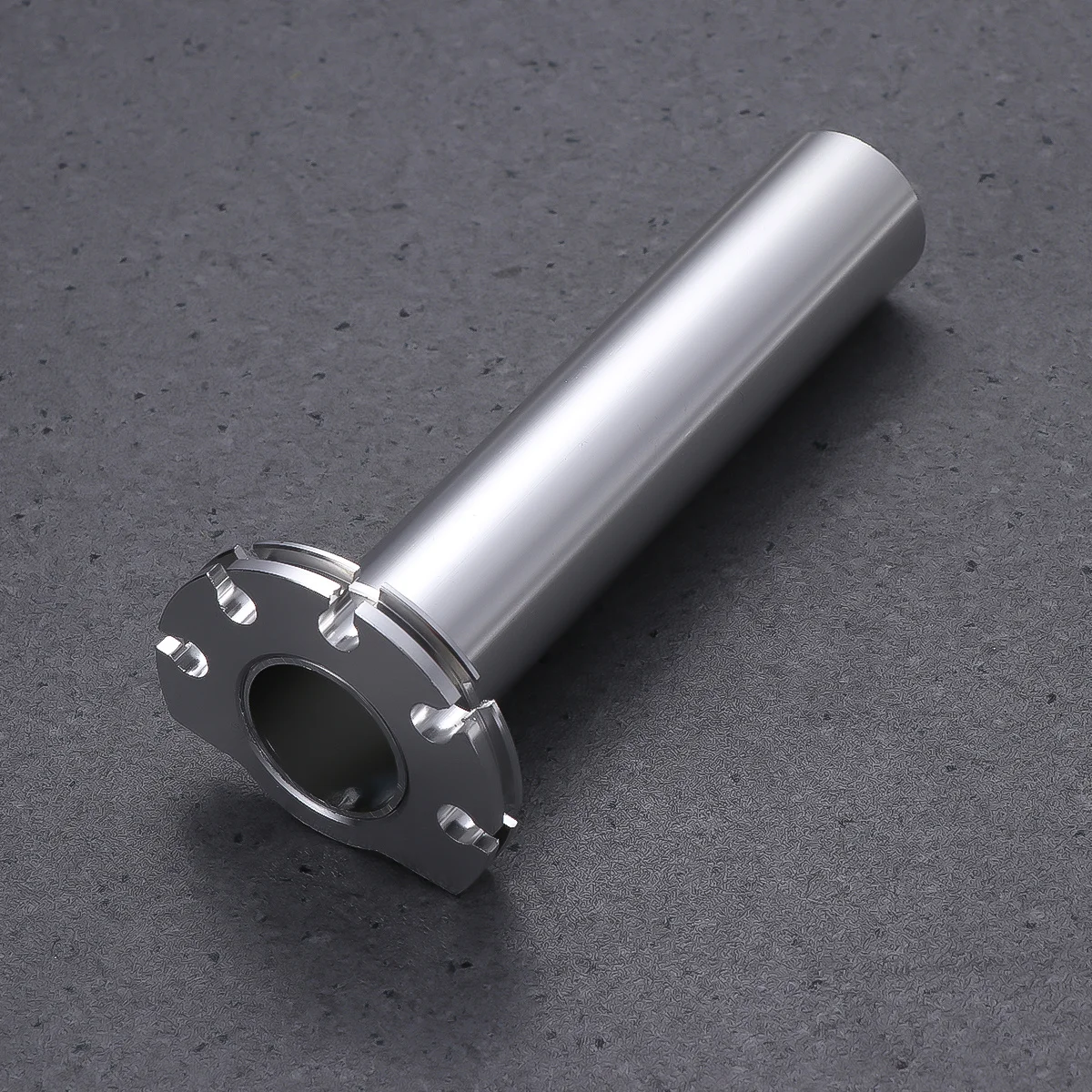 

Universal Aluminum Motorcycle Throttle Handlebar Control Grip Compatible Accelerator Silver Grip