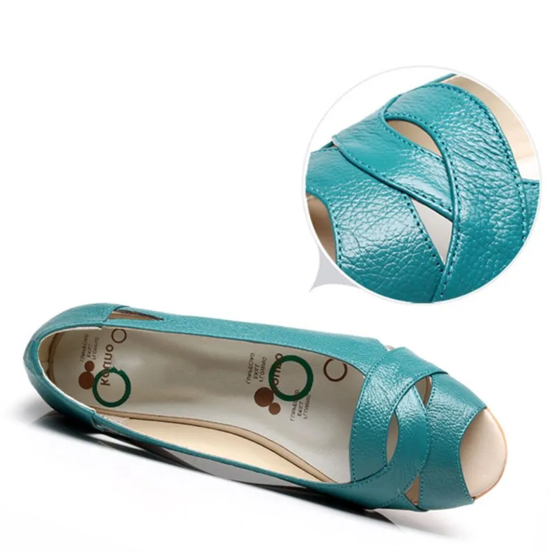 Summer Ladies Fashion Sandals Middle-Aged Soft Leather Fish Head Sandals Large Size Slope Comfortable Woman Shoes 35- 43