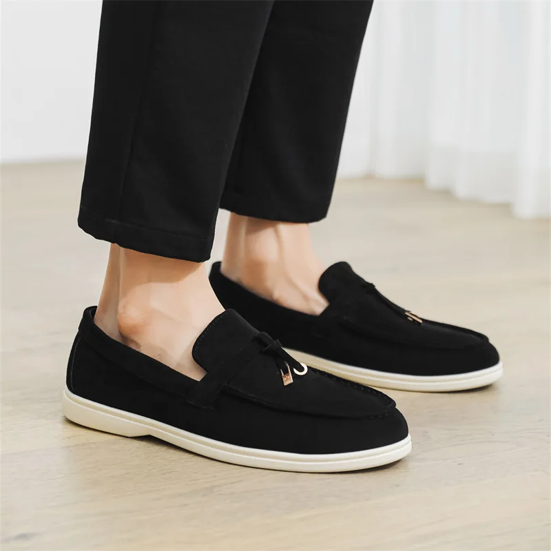 Neue Herrenschuhe aus Wildleder, Casual-Schuhe mit Modischen Quasten, Flache Fahrschuhe, Coole Schnür-Loafer für die Straße