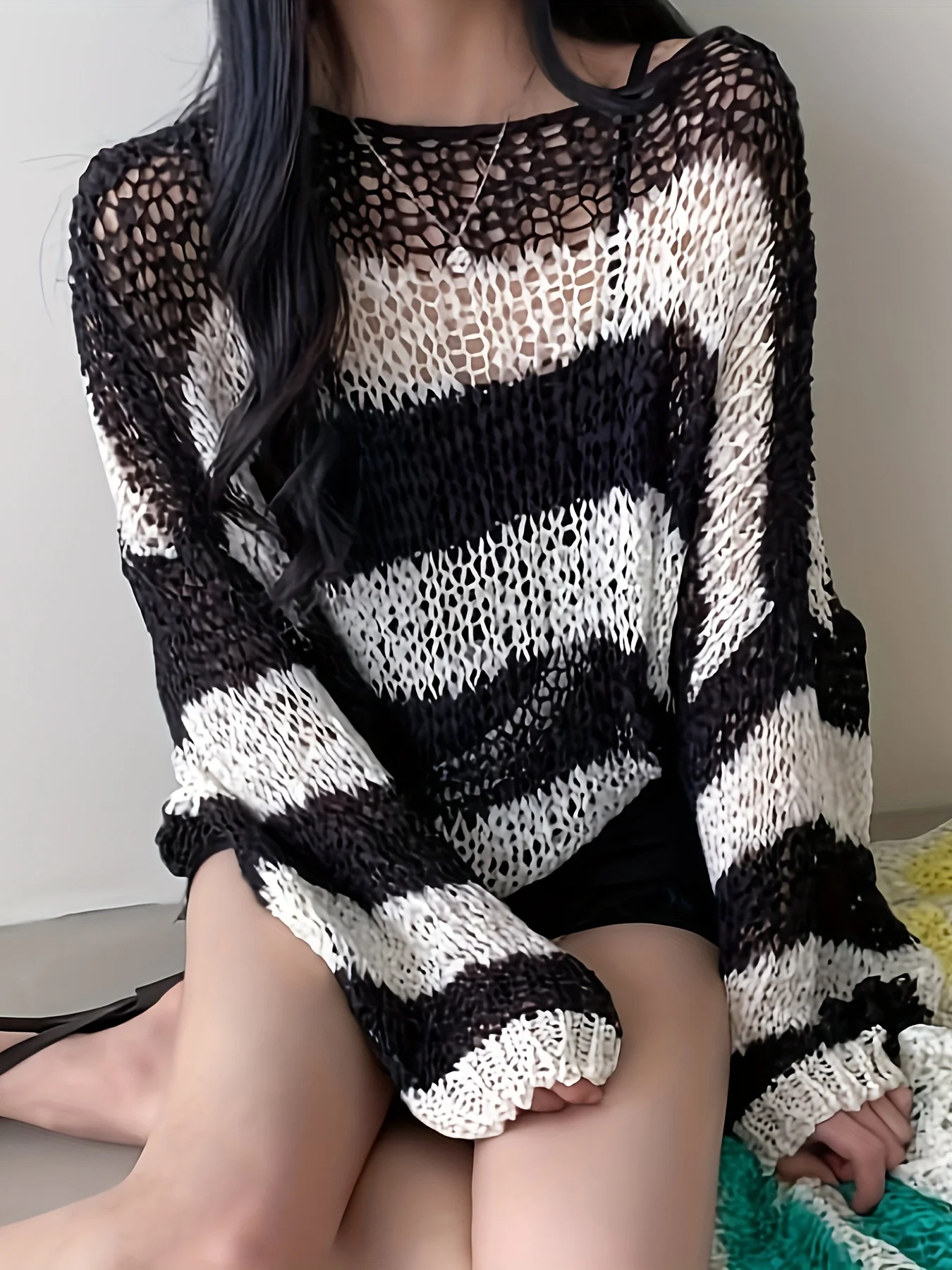 Fashion Striped Knitted Sweater with Hollow Out Thin Diagonal Collar Long Sleeved Casual Sun Protection Women\'s Loose Top 2024