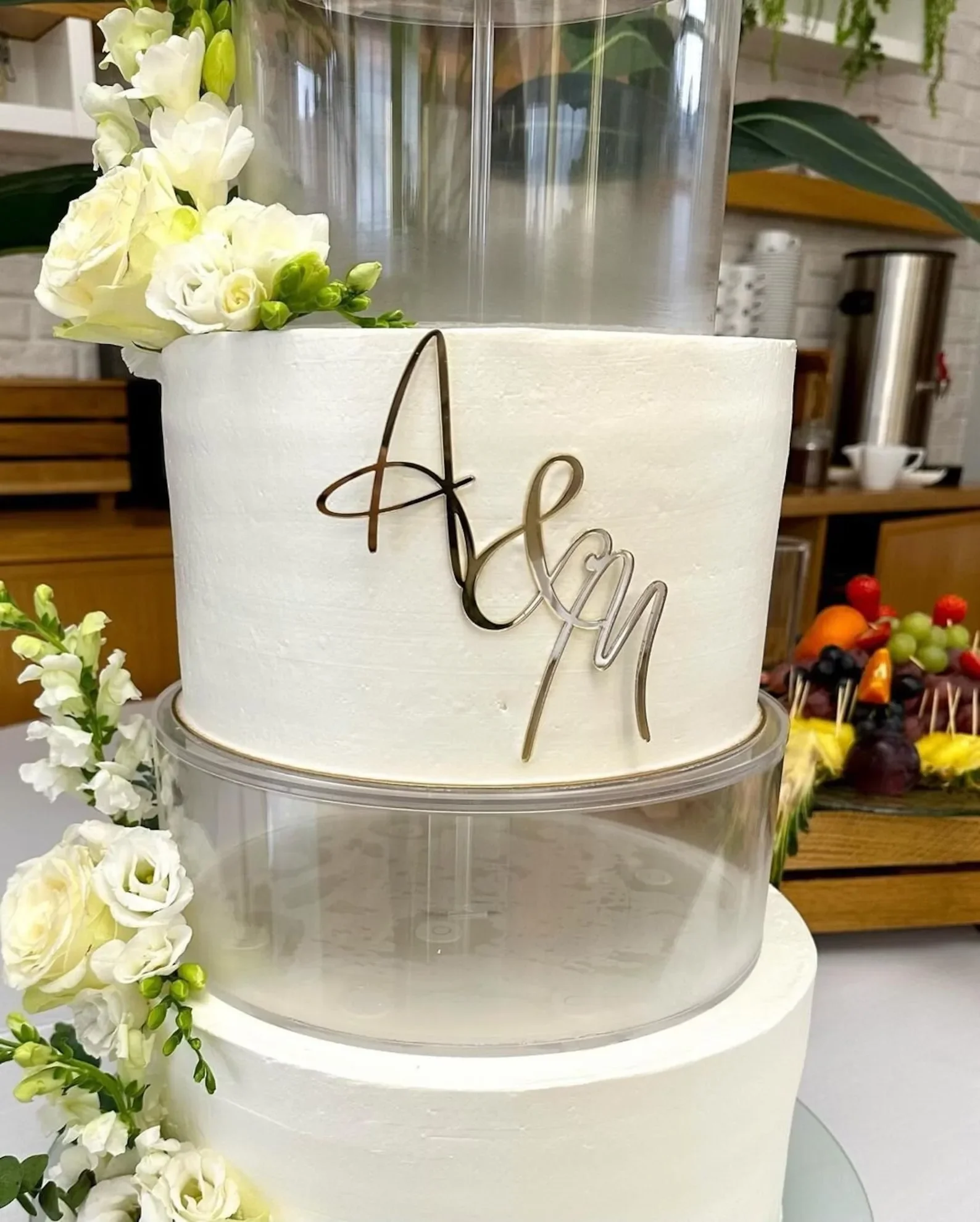 

Personalized Initials for the cake l Wedding initials on a cake lWedding Mr and Mrs Acrylic Cake Topper Rustic Anniversary Bapt