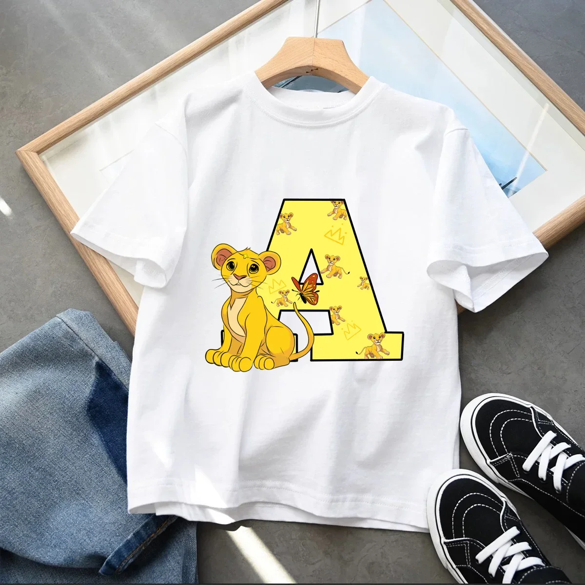 

Disney The Lion King Cute Simba White Letter A B C D Print Kids T-Shirts Girls Clothes Baby Boys T Shirt Summer Children Top