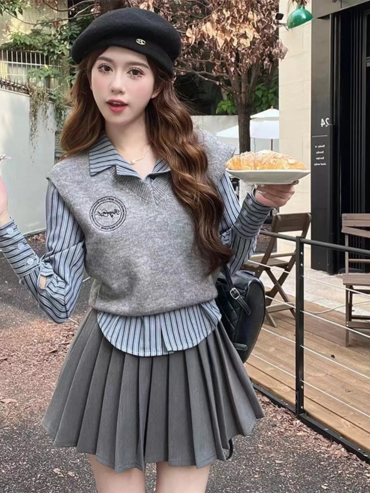Faionable Knitted Set for Women High Waist Pleated Skirt Long Sve Striped irt Autumn New Sle College Wind Ensemble