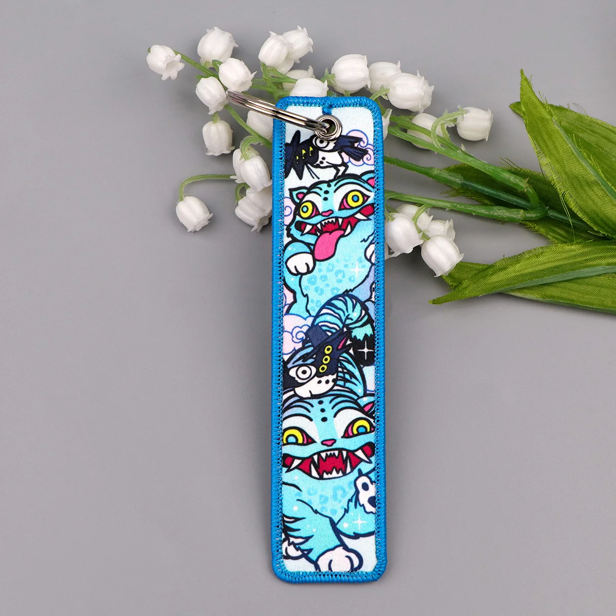 حلقة مفاتيح مطرزة للفتيات الجميلات وحوش زرقاء للدراجات النارية والسيارات وحقيبة الظهر وإكسسوارات سلسلة المفاتيح وهدايا عصرية للأصدقاء #4