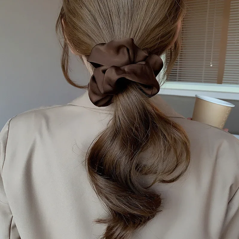 La più nuova donna grande elegante elastico di seta fascia per capelli tinta unita Scrunchies cravatte per capelli donna coda di cavallo tenere accessori per capelli